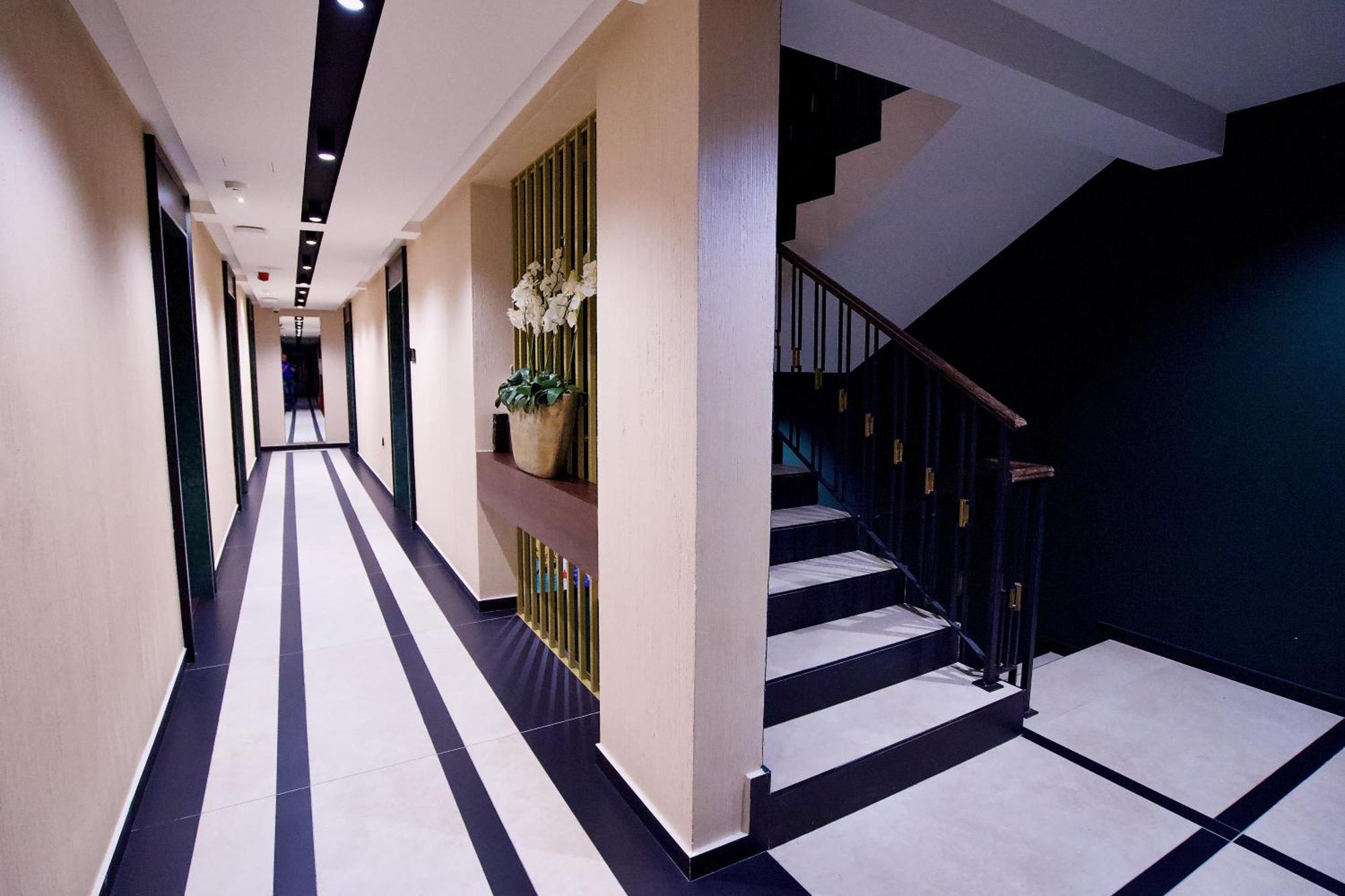 Hotel Kocka Vrnjačka Banja Extérieur photo
