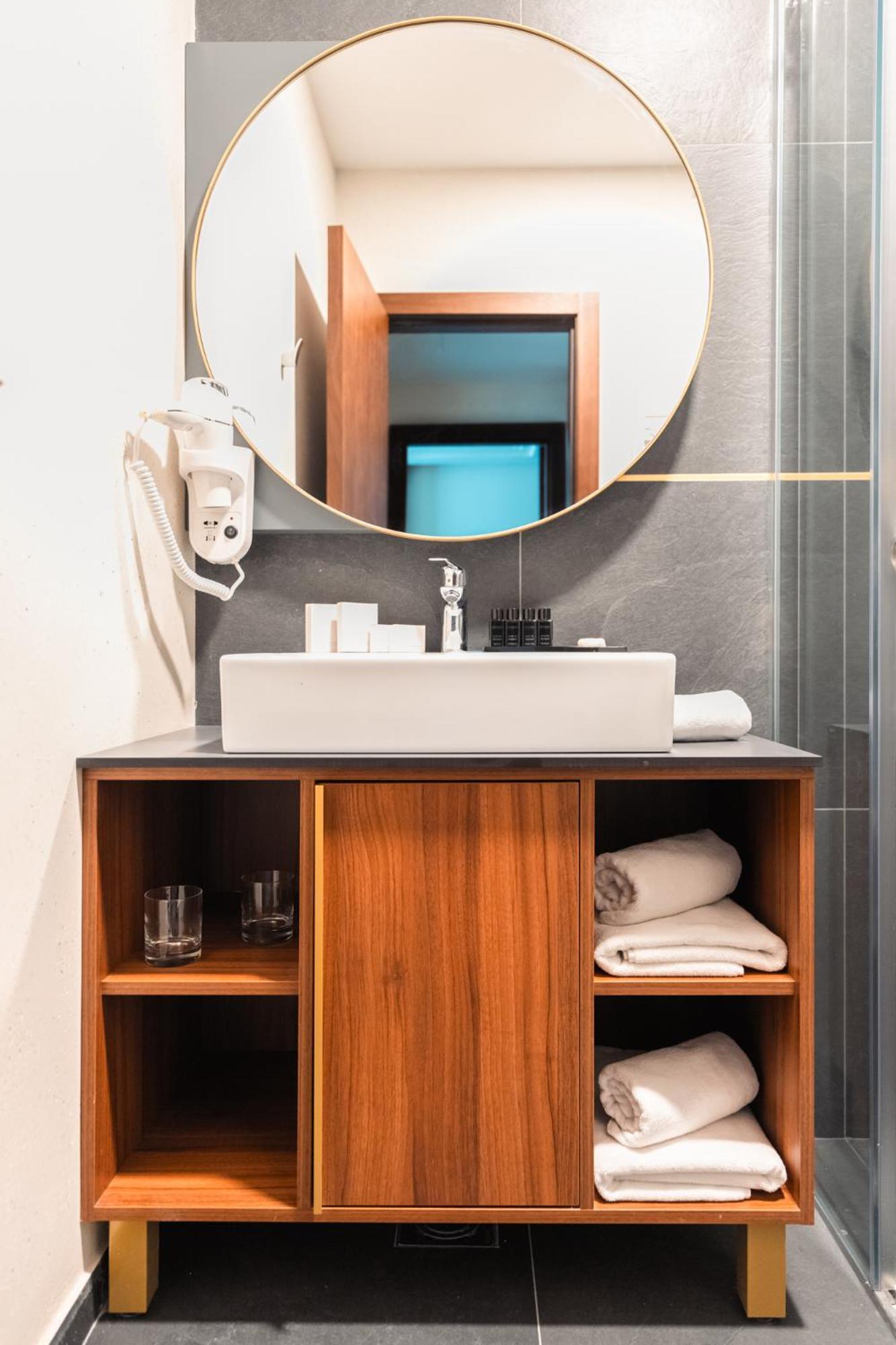 Hotel Kocka Vrnjačka Banja Extérieur photo