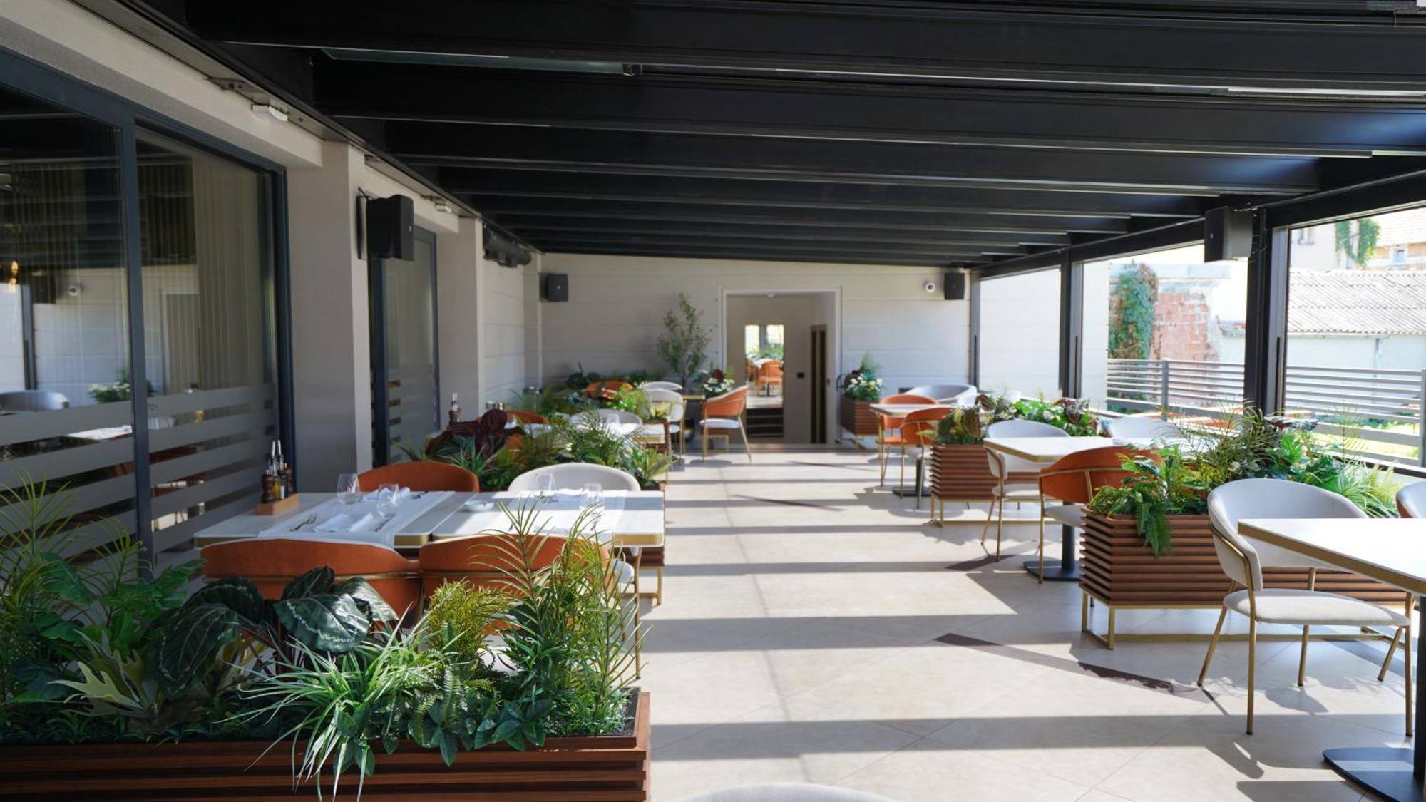 Hotel Kocka Vrnjačka Banja Extérieur photo